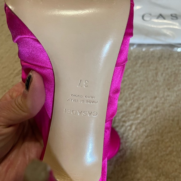 Amazing! Barbie vibes! Casadei hot pink stretch satin slide -37 - Picture 3 of 7